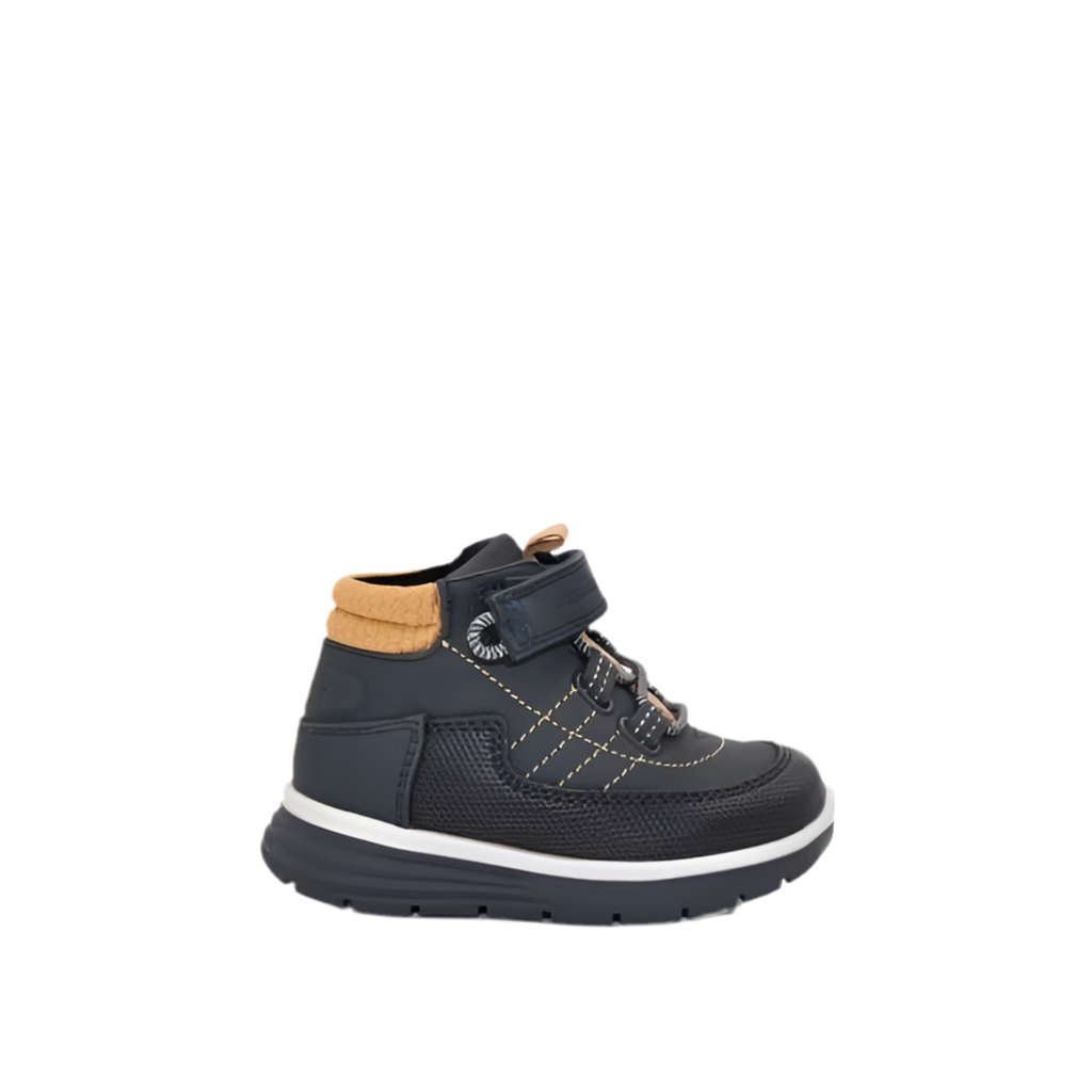 BOYS BOOTS 42.510